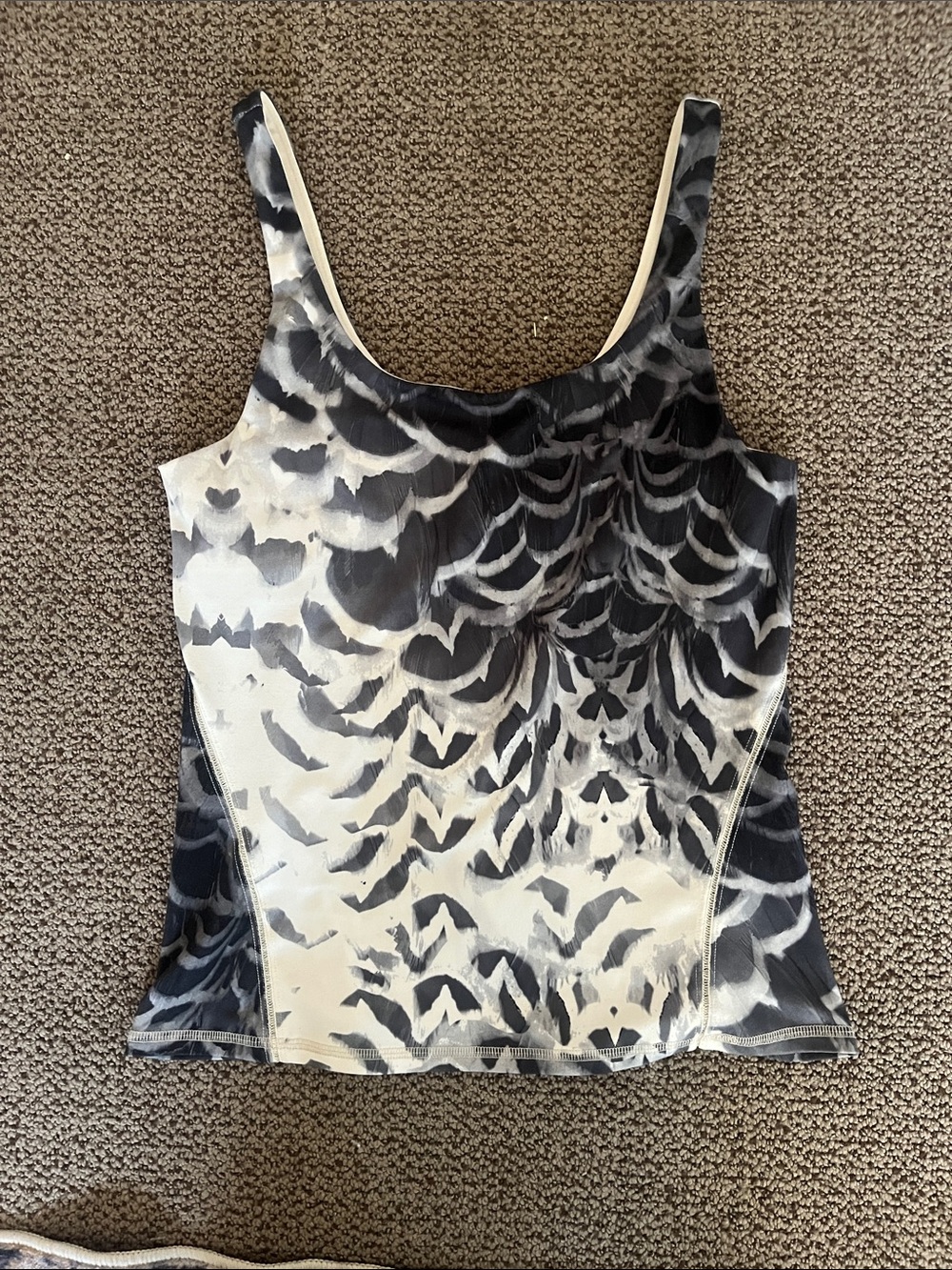Lululemon tank top